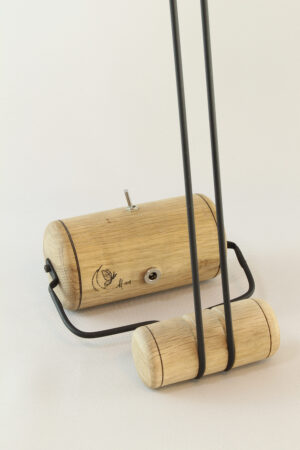 Lampe artisanale Erebia Luminaires Modèle Chrysalide en bois et acier