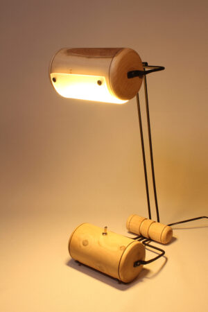 Lampe artisanale Erebia Luminaires Modèle Chrysalide en bois et acier
