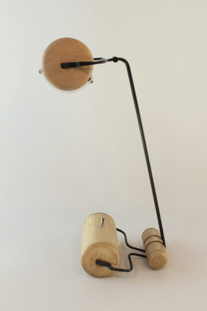 Lampe artisanale Erebia Luminaires Modèle Chrysalide en bois et acier