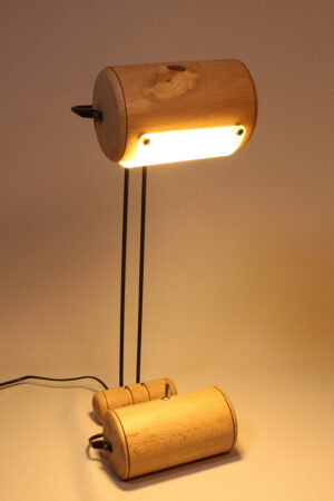 Lampe artisanale Erebia Luminaires Modèle Chrysalide en bois et acier