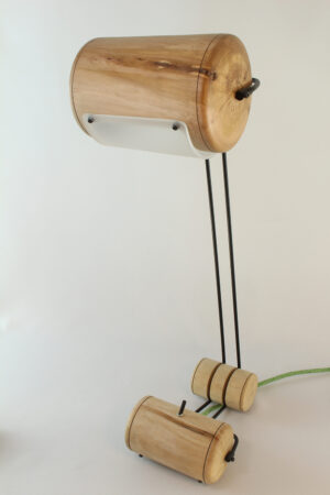 Lampe artisanale Erebia Luminaires Modèle Chrysalide en bois et acier