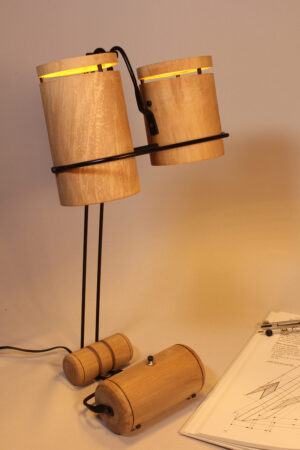 Lampe artisanale Erebia Luminaires Modèle Cocon en bois et acier